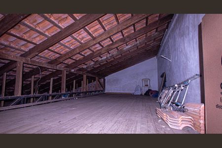 Casa para alugar com 320m², 4 quartos e 4 vagas Casa para alugar com 320m², 4 quartos e 4 vagasSoton