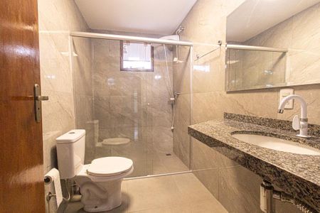 Casa para alugar com 320m², 4 quartos e 4 vagas Casa para alugar com 320m², 4 quartos e 4 vagasBanheiro Social