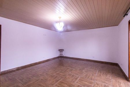 Casa para alugar com 320m², 4 quartos e 4 vagas Casa para alugar com 320m², 4 quartos e 4 vagasSala de TV