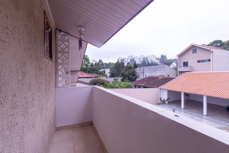 Casa para alugar com 320m², 4 quartos e 4 vagas Casa para alugar com 320m², 4 quartos e 4 vagasVaranda