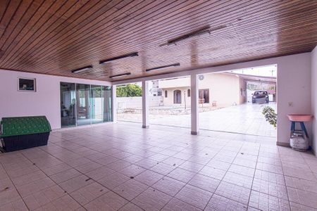 Casa para alugar com 320m², 4 quartos e 4 vagas Casa para alugar com 320m², 4 quartos e 4 vagasÁrea de Serviço