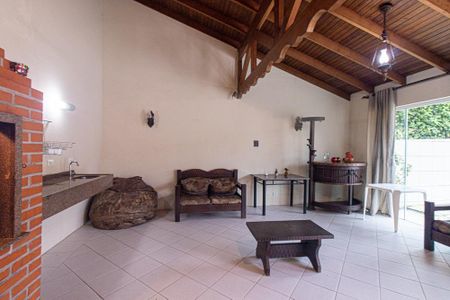 Casa para alugar com 320m², 4 quartos e 4 vagas Casa para alugar com 320m², 4 quartos e 4 vagasVaranda gourmet