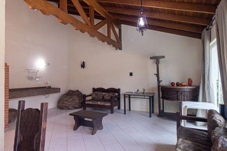 Casa para alugar com 320m², 4 quartos e 4 vagas Casa para alugar com 320m², 4 quartos e 4 vagasVaranda gourmet