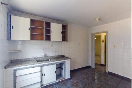 Casa para alugar com 160m², 2 quartos e 2 vagasCozinha