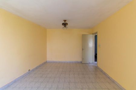 Casa para alugar com 160m², 2 quartos e 2 vagasQuarto 1