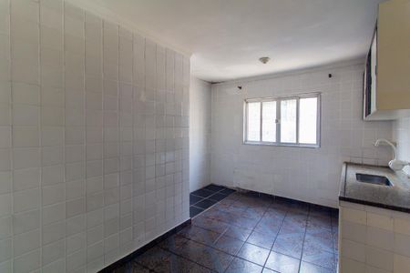 Casa para alugar com 160m², 2 quartos e 2 vagasCozinha