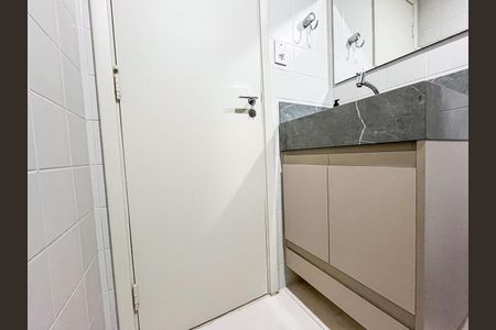 Apartamento à venda com 83m², 3 quartos e 2 vagas Apartamento à venda com 83m², 3 quartos e 2 vagasBanheiro