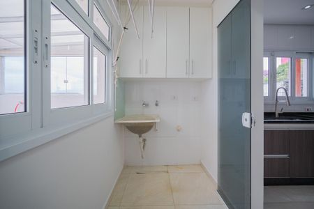 Casa à venda com 250m², 3 quartos e 5 vagas Casa à venda com 250m², 3 quartos e 5 vagasÁrea de Serviço