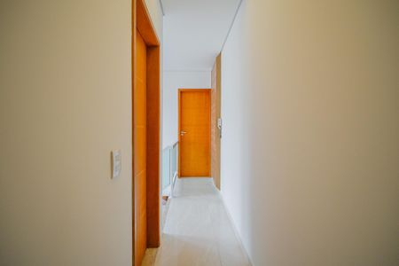 Casa à venda com 250m², 3 quartos e 5 vagas Casa à venda com 250m², 3 quartos e 5 vagasCorredor