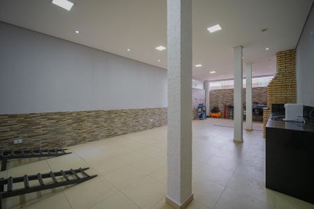 Casa à venda com 250m², 3 quartos e 5 vagas Casa à venda com 250m², 3 quartos e 5 vagasÁrea gourmet