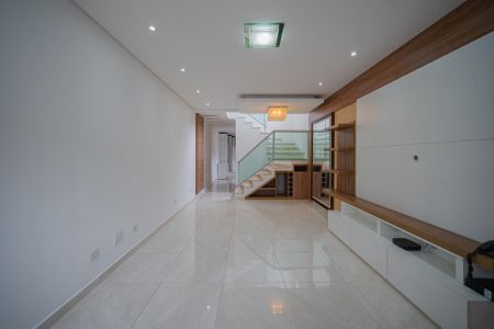 Sala de casa à venda com 3 quartos, 250m² em Pestana, Osasco