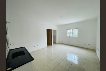 Sala/Cozinha de kitnet/studio para alugar com 1 quarto, 50m² em Vila Ayrosa, Guarulhos