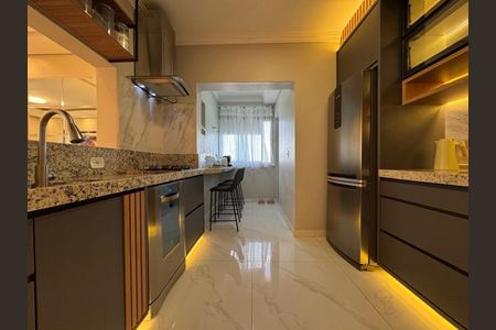 Cozinha de apartamento à venda com 2 quartos, 86m² em Jardim Las Vegas, São Paulo