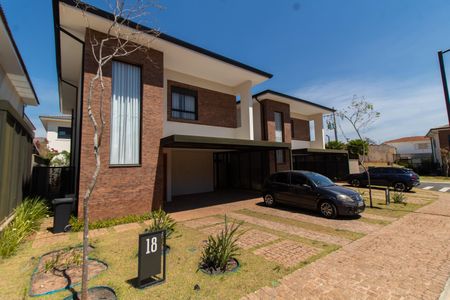 Casa de condomínio para alugar com 200m², 3 quartos e 4 vagas Casa de condomínio para alugar com 200m², 3 quartos e 4 vagasGaragem