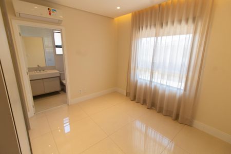 Casa de condomínio para alugar com 200m², 3 quartos e 4 vagas Casa de condomínio para alugar com 200m², 3 quartos e 4 vagasSuíte 1