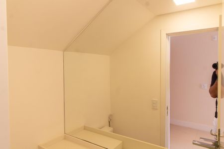 Casa de condomínio para alugar com 200m², 3 quartos e 4 vagas Casa de condomínio para alugar com 200m², 3 quartos e 4 vagasLavabo