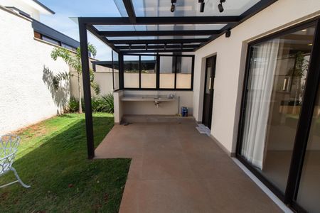 Casa de condomínio para alugar com 200m², 3 quartos e 4 vagas Casa de condomínio para alugar com 200m², 3 quartos e 4 vagasÁrea Externa