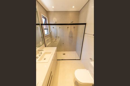 Casa de condomínio para alugar com 200m², 3 quartos e 4 vagas Casa de condomínio para alugar com 200m², 3 quartos e 4 vagasBanheiro da Suíte 2