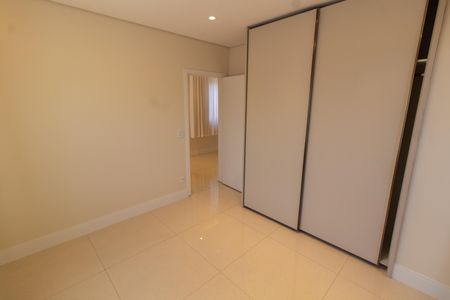 Casa de condomínio para alugar com 200m², 3 quartos e 4 vagas Casa de condomínio para alugar com 200m², 3 quartos e 4 vagasSuíte 1