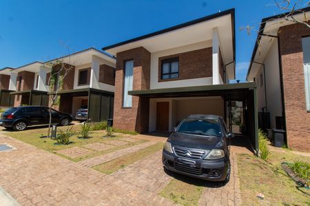 Casa de condomínio para alugar com 200m², 3 quartos e 4 vagas Casa de condomínio para alugar com 200m², 3 quartos e 4 vagasGaragem