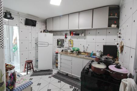 Casa para alugar com 150m², 2 quartos e 2 vagasCozinha