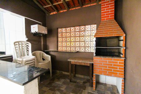 Apartamento para alugar com 44m², 2 quartos e 1 vaga Apartamento para alugar com 44m², 2 quartos e 1 vagaÁrea comum - Salão de festas