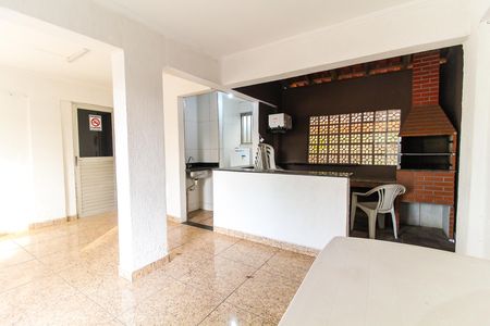 Apartamento para alugar com 44m², 2 quartos e 1 vaga Apartamento para alugar com 44m², 2 quartos e 1 vagaÁrea comum - Salão de festas