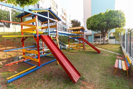 Apartamento para alugar com 44m², 2 quartos e 1 vaga Apartamento para alugar com 44m², 2 quartos e 1 vagaÁrea comum - Playground