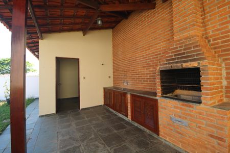 Casa à venda com 411m², 3 quartos e 6 vagasÁrea Externa