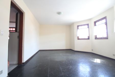 Escritório de casa à venda com 3 quartos, 411m² em Interlagos, São Paulo