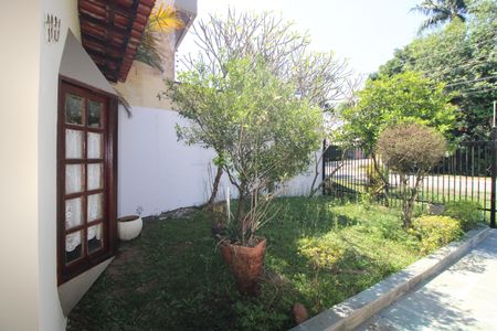 Casa à venda com 411m², 3 quartos e 6 vagasÁrea Externa