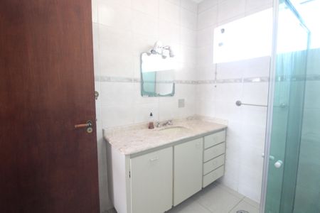 Casa à venda com 411m², 3 quartos e 6 vagasBanheiro