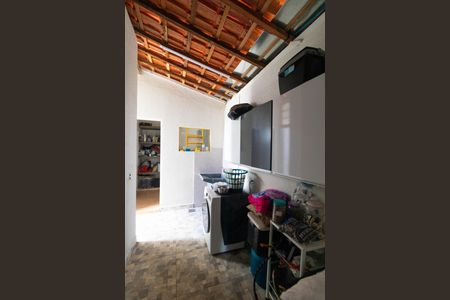 Casa à venda com 140m², 2 quartos e 5 vagas Casa à venda com 140m², 2 quartos e 5 vagasÁrea de Serviço