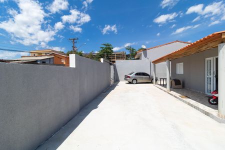 Casa à venda com 140m², 2 quartos e 5 vagas Casa à venda com 140m², 2 quartos e 5 vagasQuintal