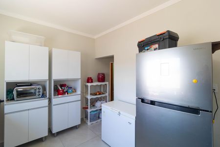Casa à venda com 140m², 2 quartos e 5 vagas Casa à venda com 140m², 2 quartos e 5 vagasCozinha