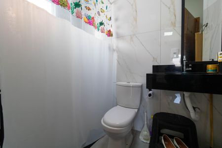 Casa à venda com 140m², 2 quartos e 5 vagas Casa à venda com 140m², 2 quartos e 5 vagasBanheiro da Suíte 01