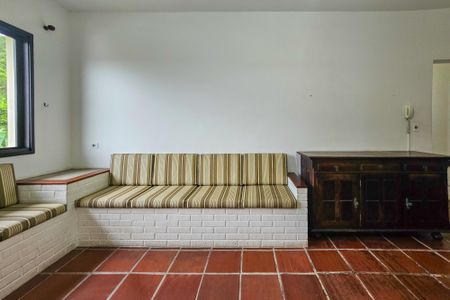 Apartamento para alugar com 78m², 2 quartos e 1 vagaSala