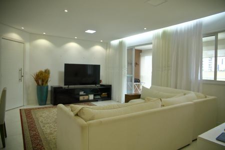 Apartamento à venda com 104m², 2 quartos e 2 vagasSala