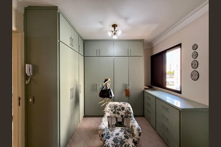 Apartamento à venda com 129m², 3 quartos e 3 vagas Apartamento à venda com 129m², 3 quartos e 3 vagasSuíte