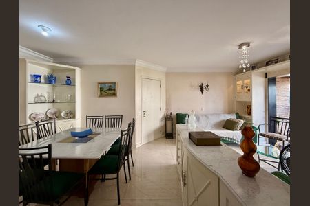 Apartamento à venda com 129m², 3 quartos e 3 vagas Apartamento à venda com 129m², 3 quartos e 3 vagasSala