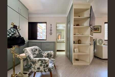 Apartamento à venda com 129m², 3 quartos e 3 vagas Apartamento à venda com 129m², 3 quartos e 3 vagasSuíte