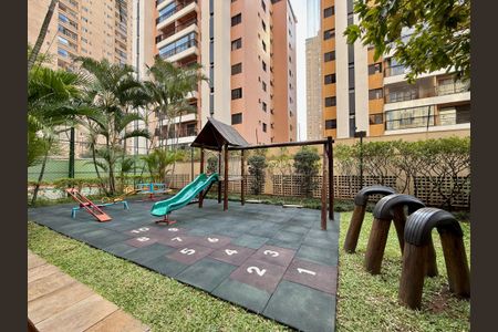 Apartamento à venda com 129m², 3 quartos e 3 vagas Apartamento à venda com 129m², 3 quartos e 3 vagasPlayground