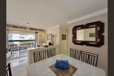 Apartamento à venda com 129m², 3 quartos e 3 vagas Apartamento à venda com 129m², 3 quartos e 3 vagasSala de Jantar