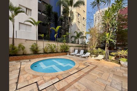 Apartamento à venda com 129m², 3 quartos e 3 vagas Apartamento à venda com 129m², 3 quartos e 3 vagasPiscina