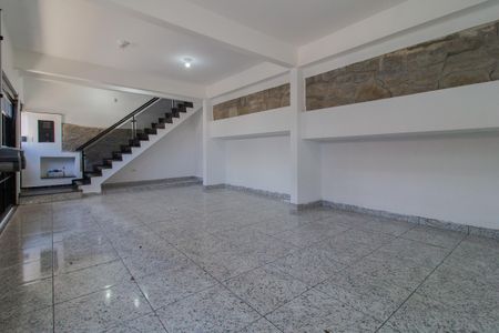Casa para alugar com 300m², 8 quartos e 3 vagasGaragem