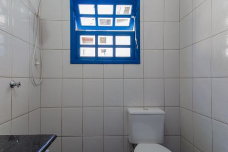 Casa para alugar com 300m², 8 quartos e 3 vagasEdícula - Banheiro