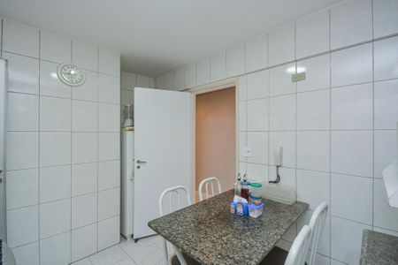 Apartamento à venda com 80m², 2 quartos e 1 vagaCozinha