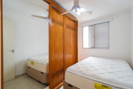 Quarto 2 de apartamento para alugar com 2 quartos, 42m² em Parque Munhoz, São Paulo