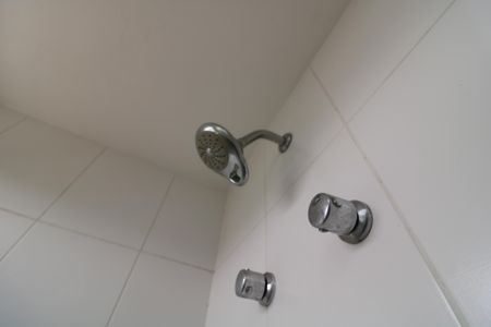 Banheiro de kitnet/studio à venda com 1 quarto, 36m² em Parque Independencia, São Paulo