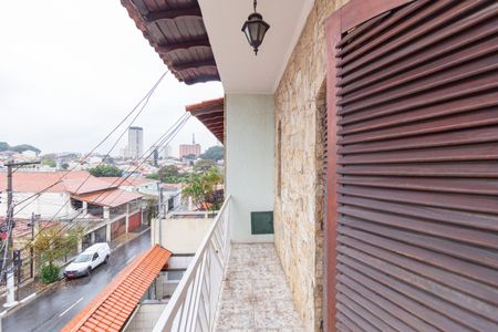 Casa à venda com 221m², 3 quartos e 4 vagasSacada da suíte